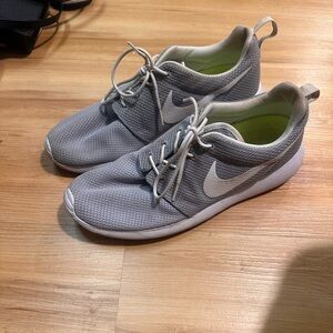 Nike Light Gray Mesh Sneakers with White Swoosh and Lime Interior